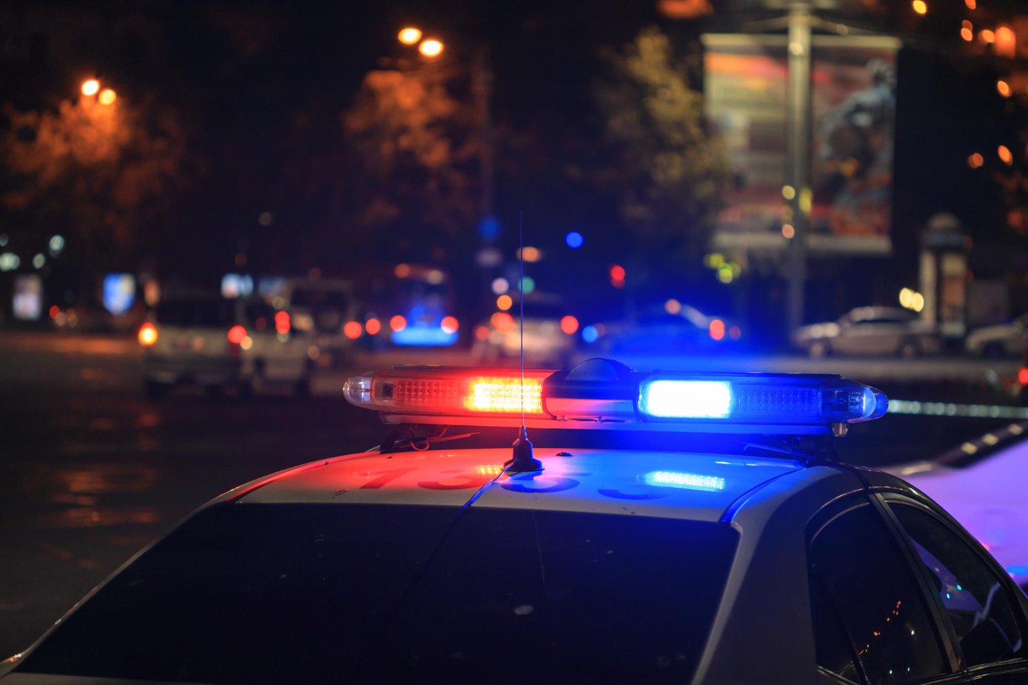 Cuando la policía entra en la sauna: redada, drogas y la doble moral de siempre